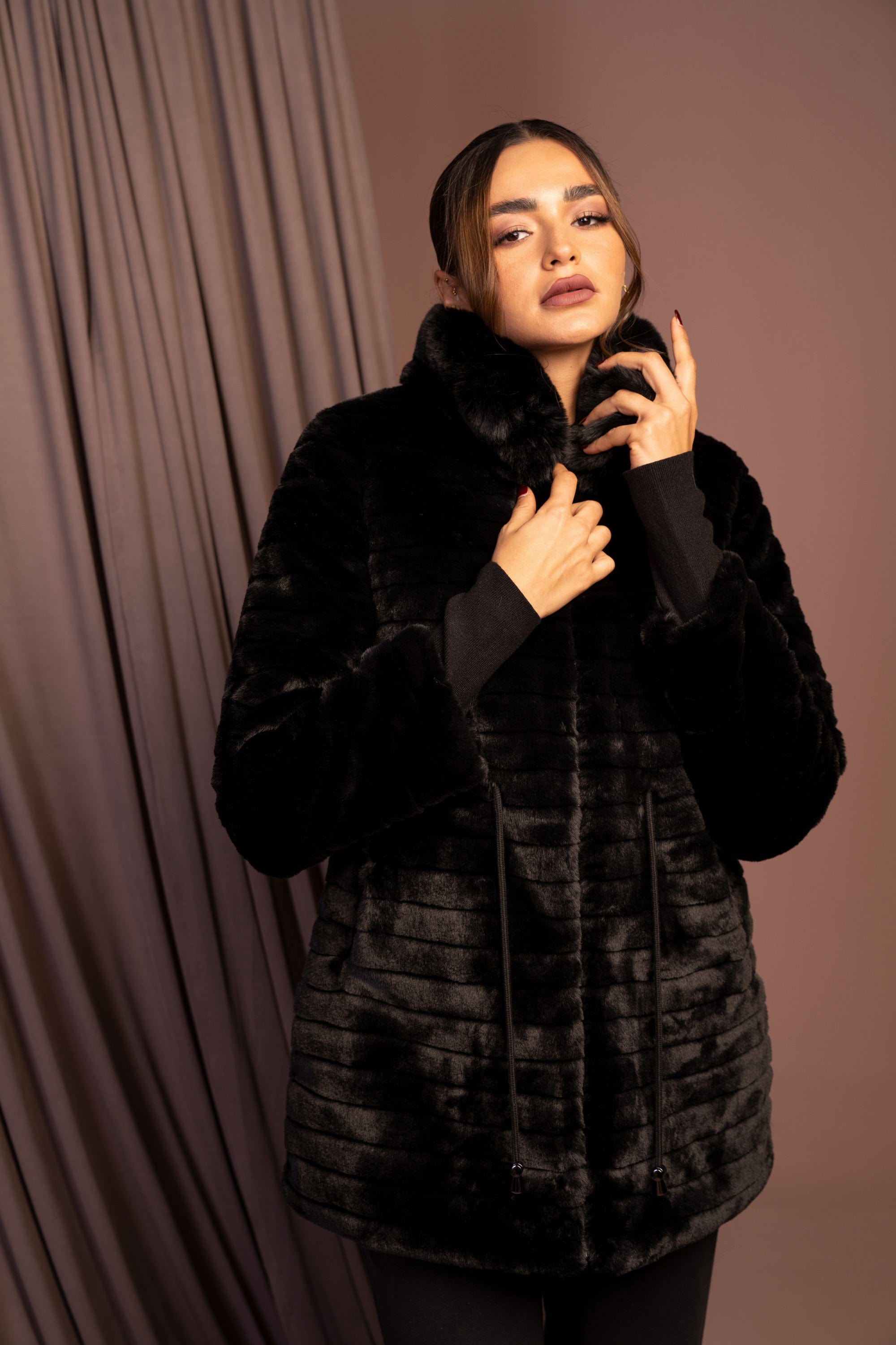 داليدرس جاكيت مفتوح نسائي فرو أسود