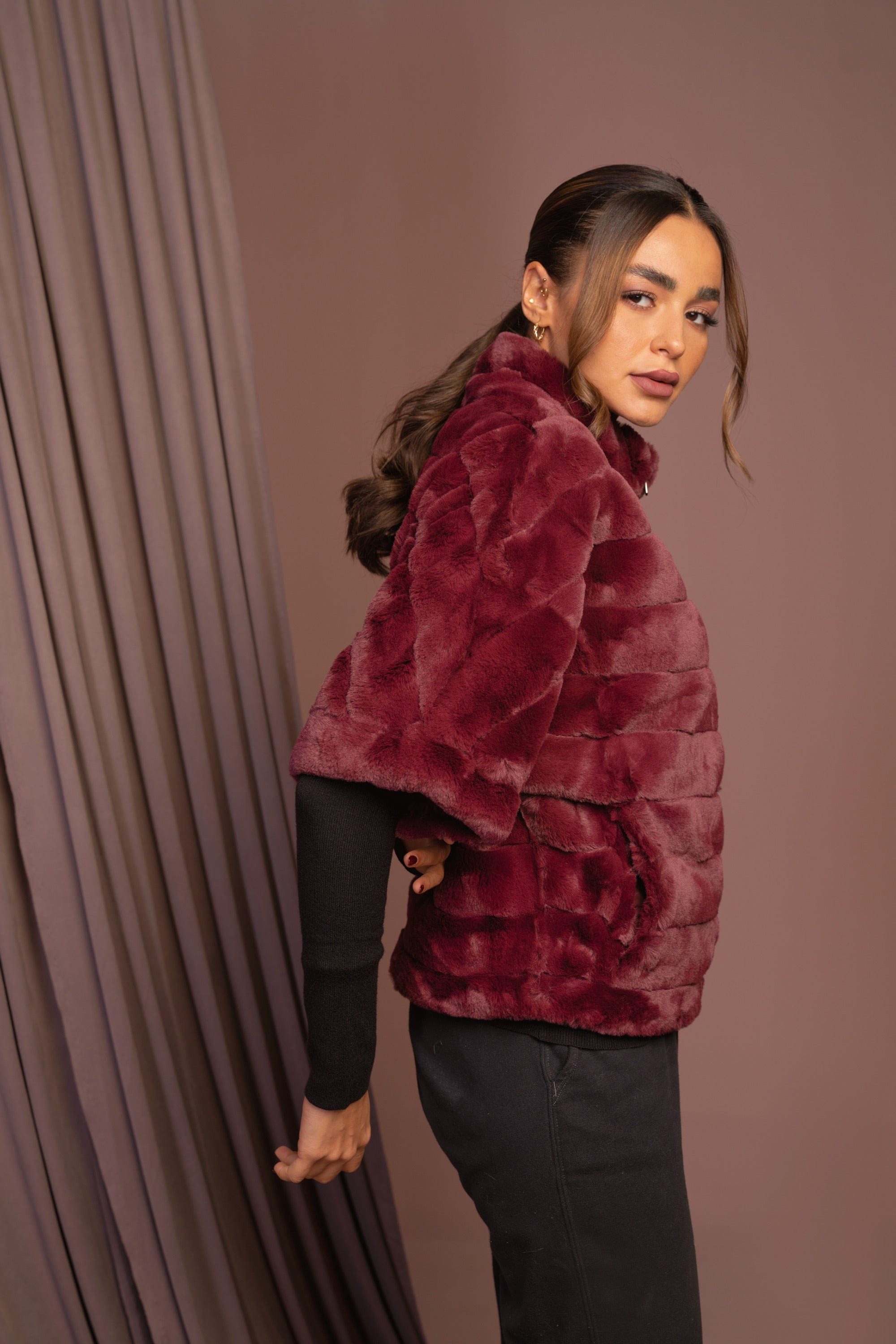 داليدرس جاكيت نسائي شتوي مزين بسحاب