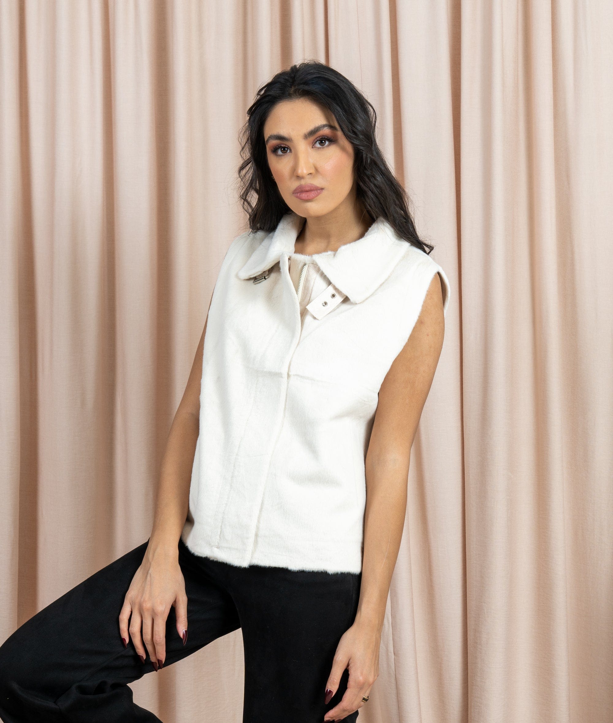 داليدرس فيست فرو كت نسائي بياقة عريضة بيج