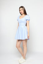 كيتشن فستان قصير سادة مزموم من الخصر