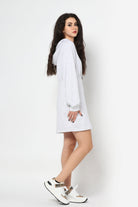 كيتشن فستان قصير سادة فوق الركبة بهودي