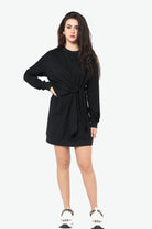 كيتشن فستان قصير ضيق بكشكشة علي الخصر وربطة