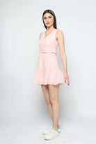 كيتشن فستان نسائي قصير بدون أكمام بحزام علي الخصر