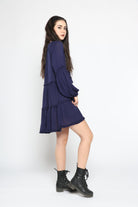 كيتشن فستان قصير مزين بكرانيش من الأسفل