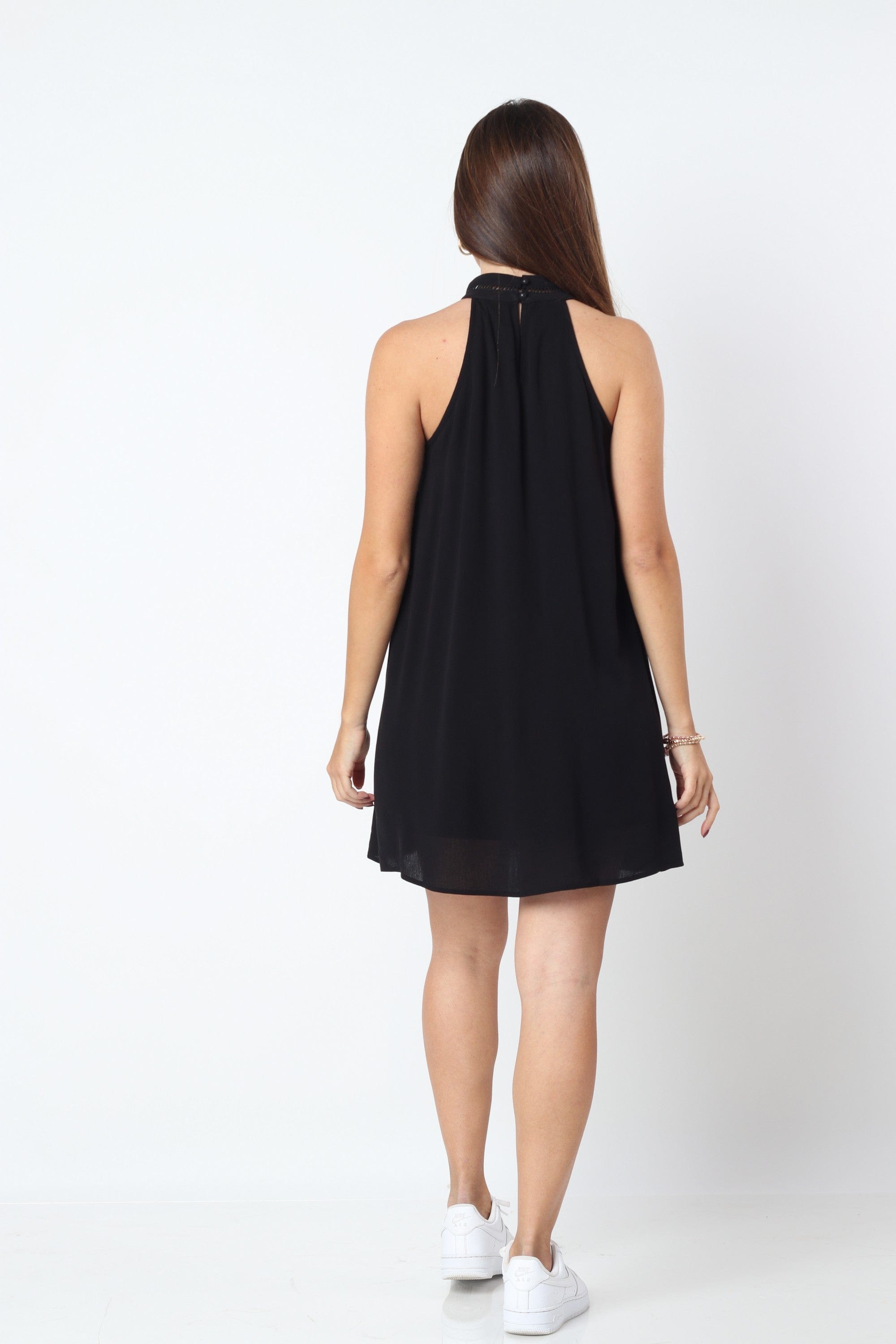 كيتشن فستان قصير مزين بخناقة عريضة