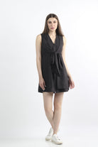 كيتشن فستان قصير سادة بسحاب على الصدر