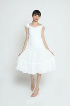 كيتشن فستان ميدي مخصر سادة حمالات