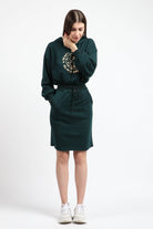 كيتشن فستان ميدي مخصر برباط على الخصر كم طويل بف زمردي