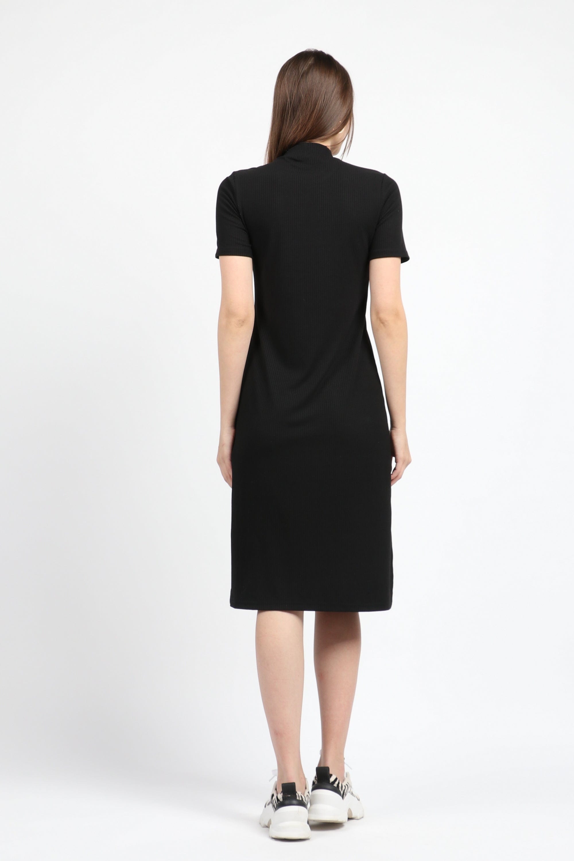 كيتشن فستان ميدي نص كم بطبعة أمامية أسود