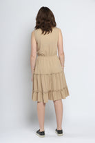 كيتشن فستان ميدي سادة مخصر منفوش برباط على الصدر