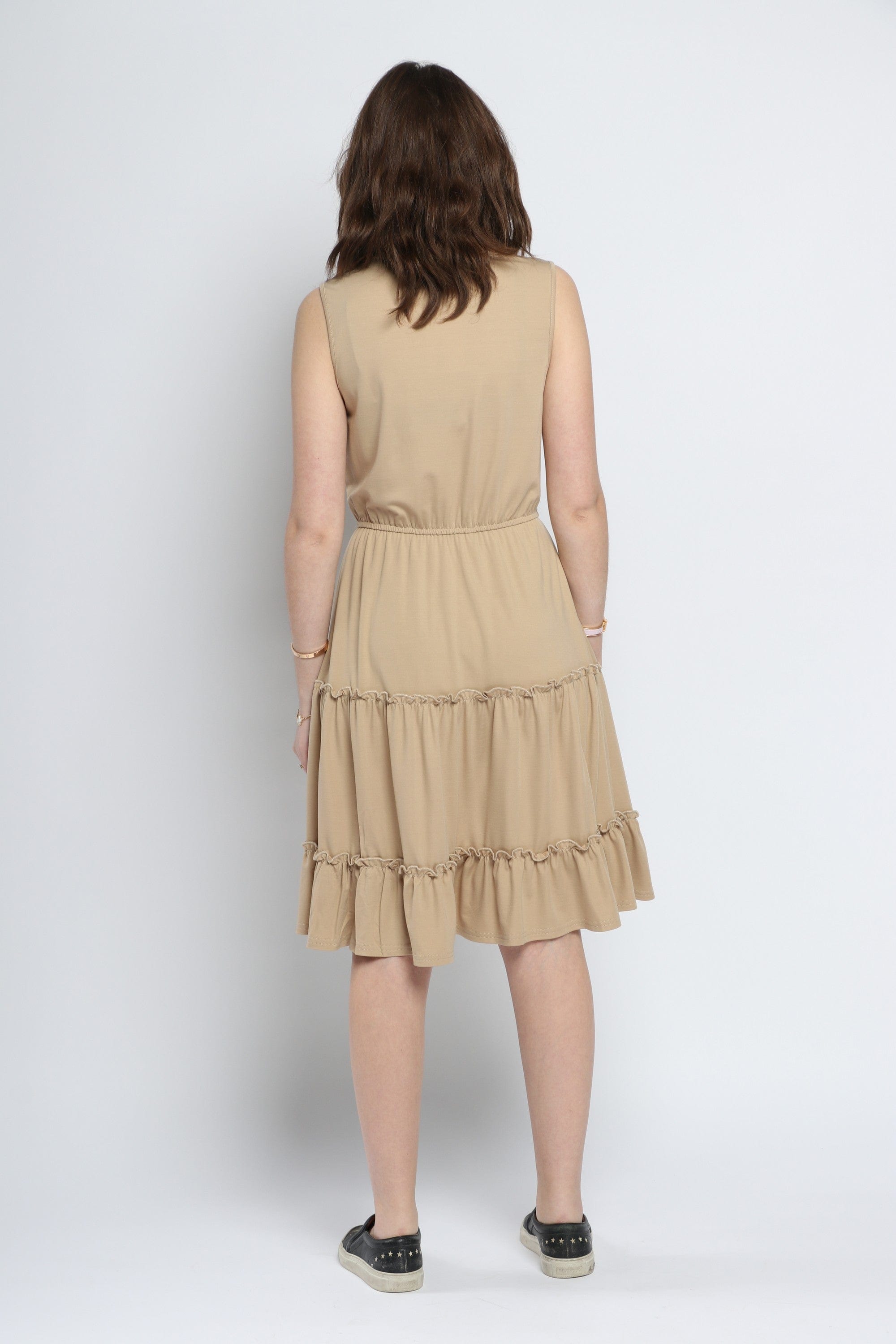 كيتشن فستان ميدي سادة مخصر منفوش برباط على الصدر