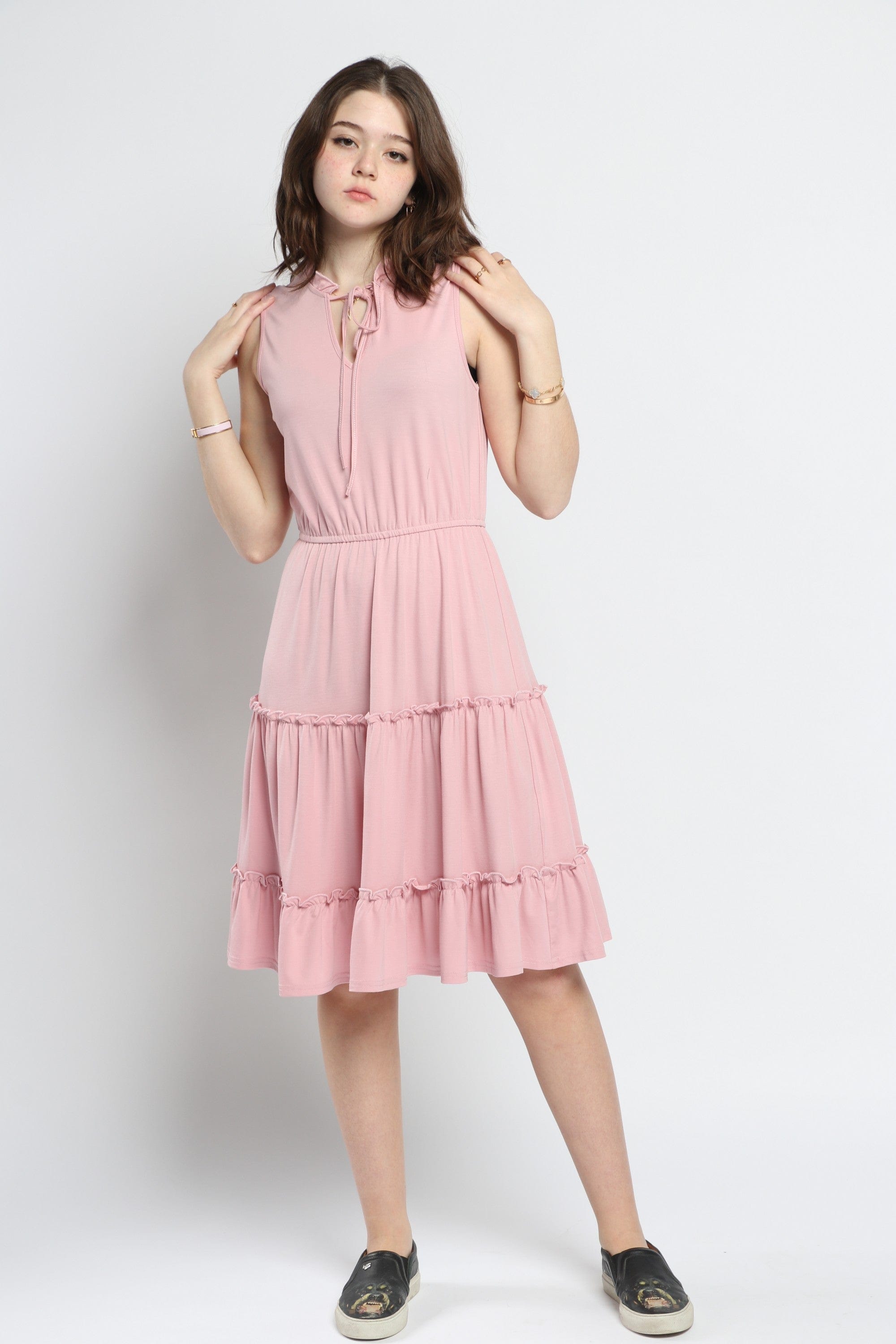 كيتشن فستان ميدي سادة مخصر منفوش برباط على الصدر