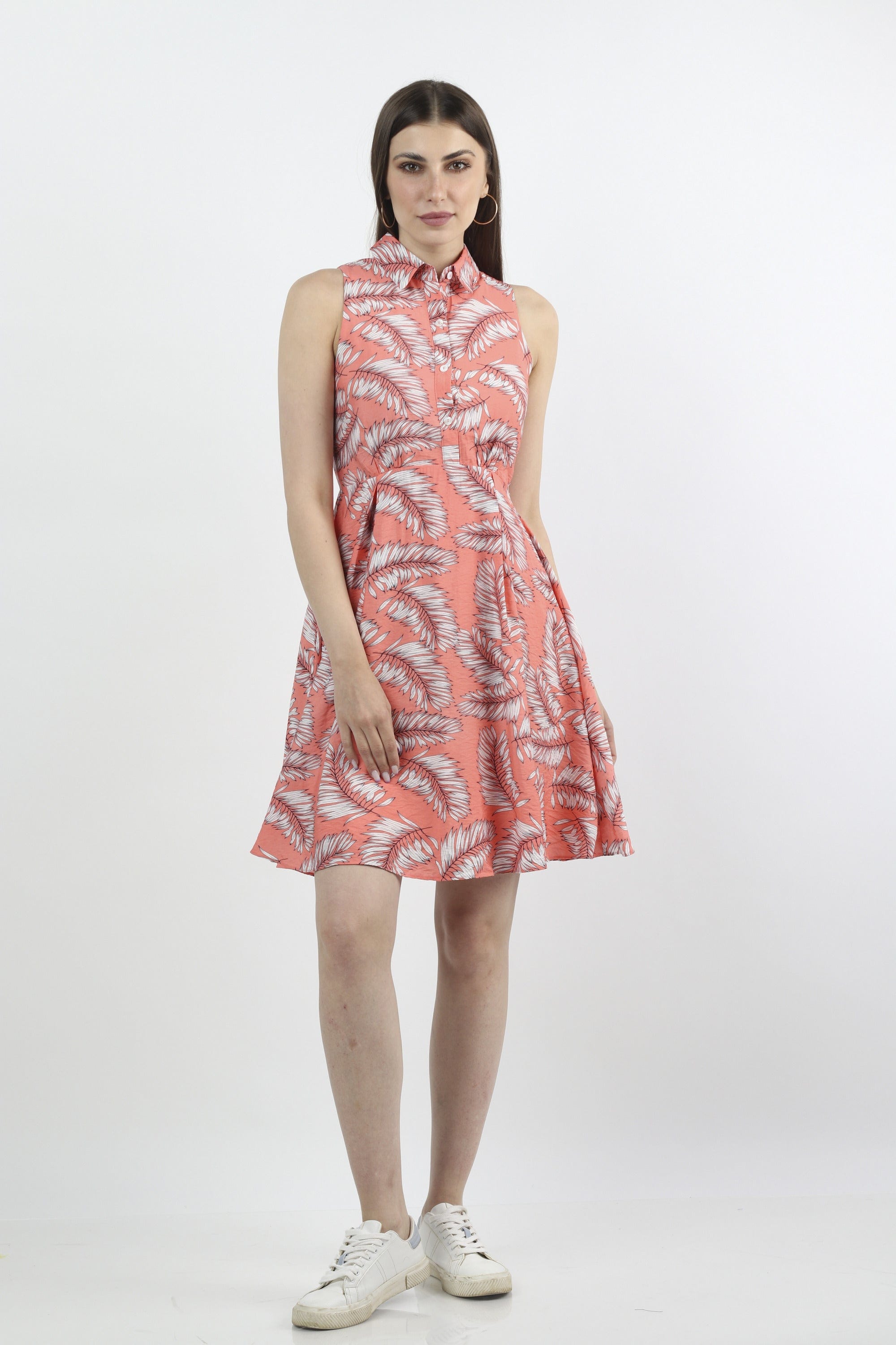 كيتشن فستان ميدي مشجر كت بياقة مرجاني