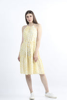 كيتشن فستان ميدي منقوش مخصر منقوش بدون أكمام