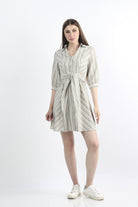 كيتشن فستان ميدي مخطط برباط على الخصر 3/4 كم بف