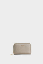 بارفوا محفظة بسحاب مدمجة فضي