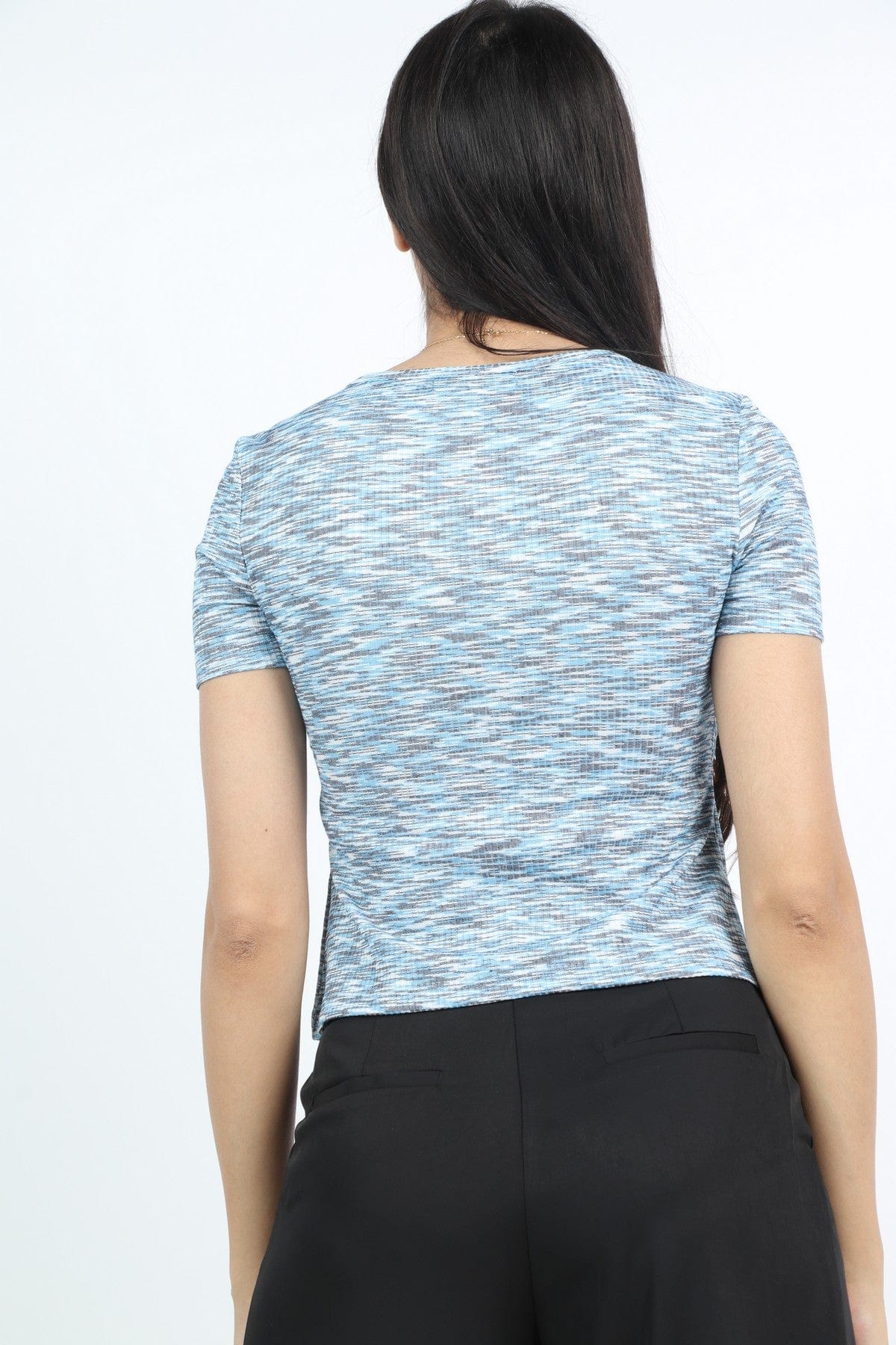 كيتشن بلوزة كم قصير برقبة سبعة وأزرار أمامية نسائي