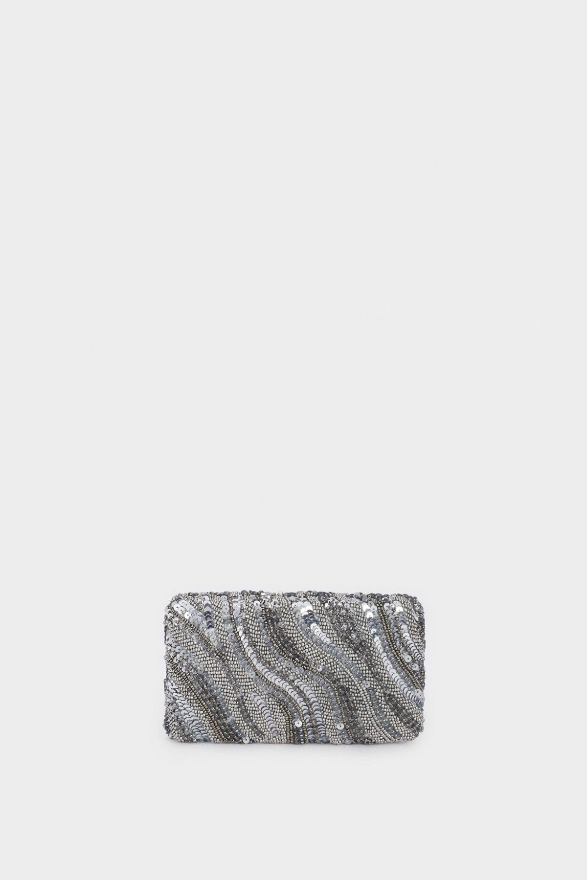 بارفوا شنطة كلاتش مطرز نسائي