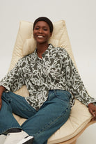 بارفوا قميص نسائي طويل مطبوع الكاكي