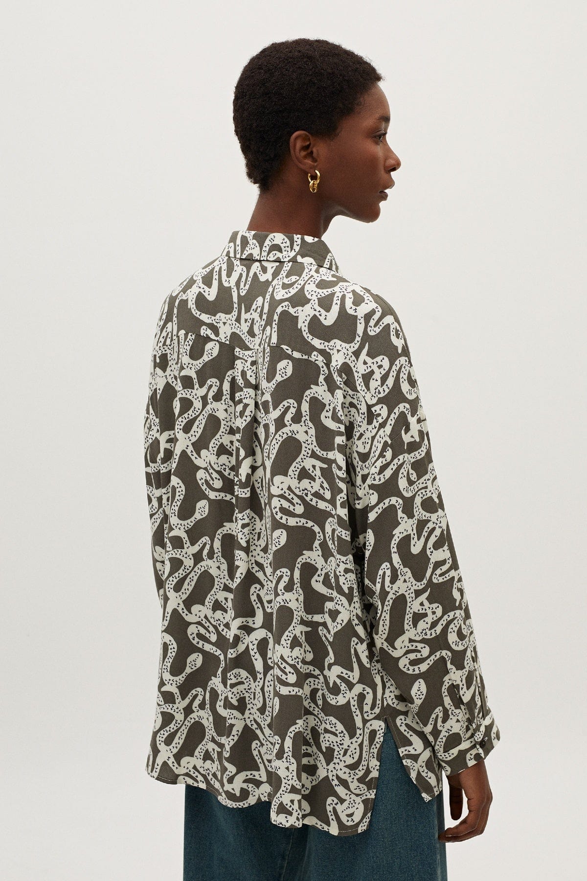 بارفوا قميص نسائي طويل مطبوع الكاكي