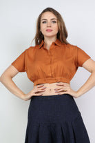 كيتشن بلوزة كم قصير بياقة وأزار أمامية نسائي