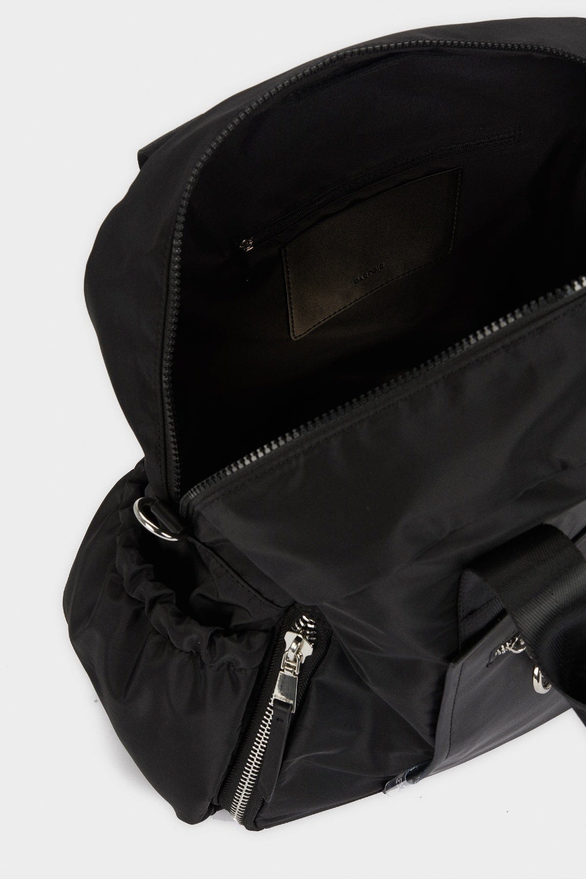 بارفوا حقيبة رياضية نايلون بسلسلة وحبل أسود