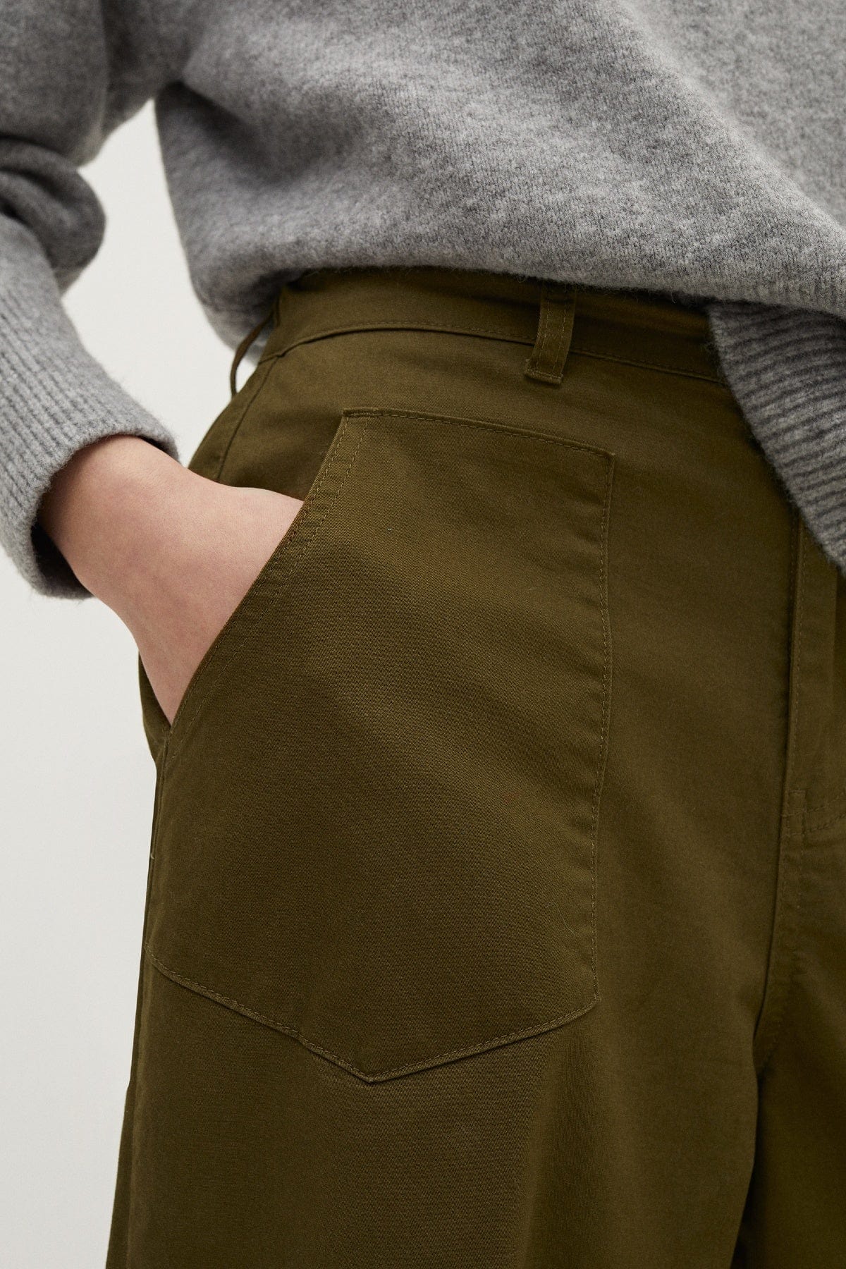 بارفوا بنطلون فضفاض عالي الخصر سادة واسع الكاكي