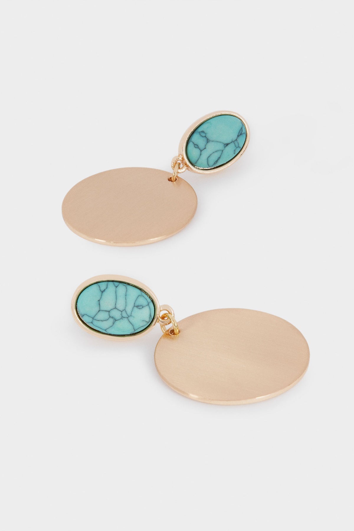 بارفوا حلق دائري سادة مزين بالحجر المنقوش نسائي أزرق