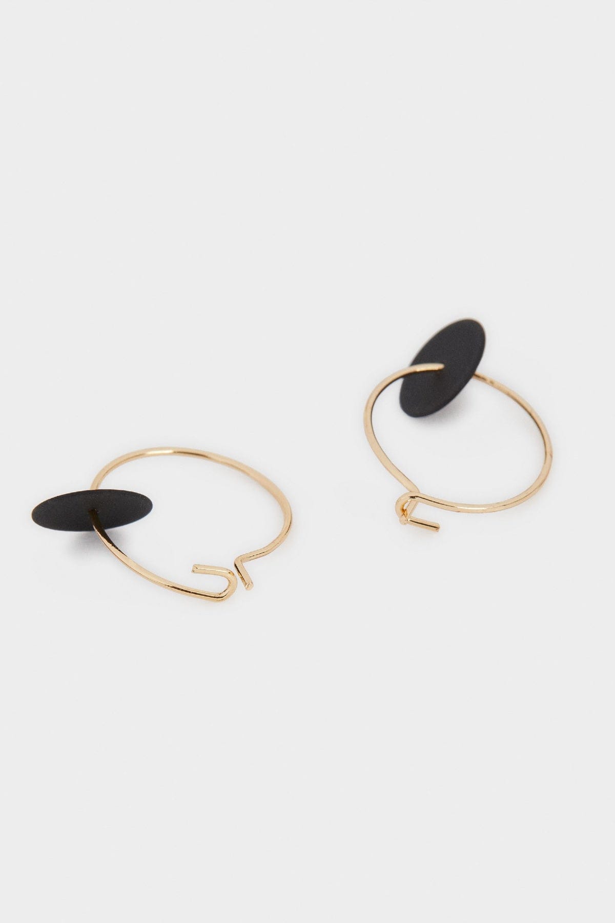 بارفوا حلق دائري ذهبي بحلقات سوداء أسود