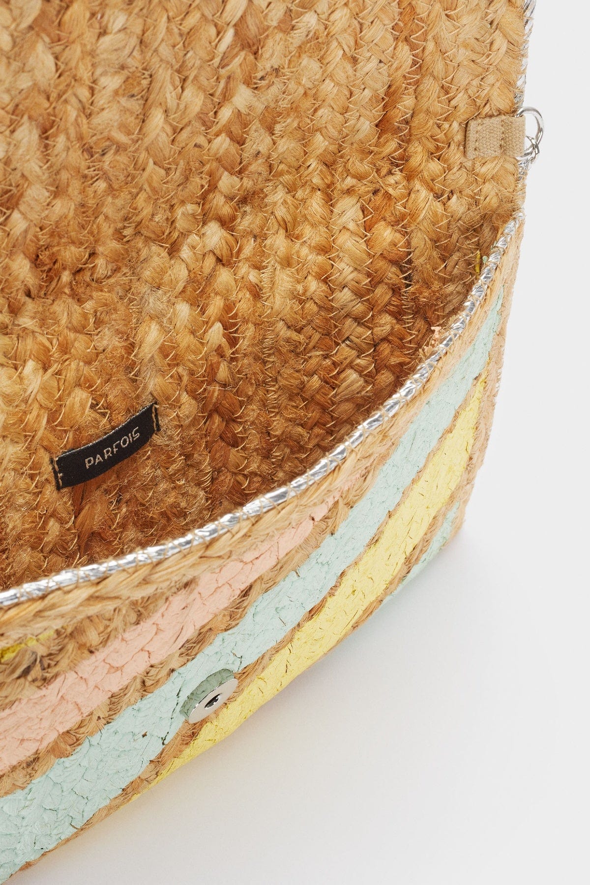 بارفوا حقيبة أوكابي متعددة الألوان بسلسال