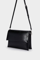 بارفوا حقيبة كروس جلد بقفل أمامي أسود