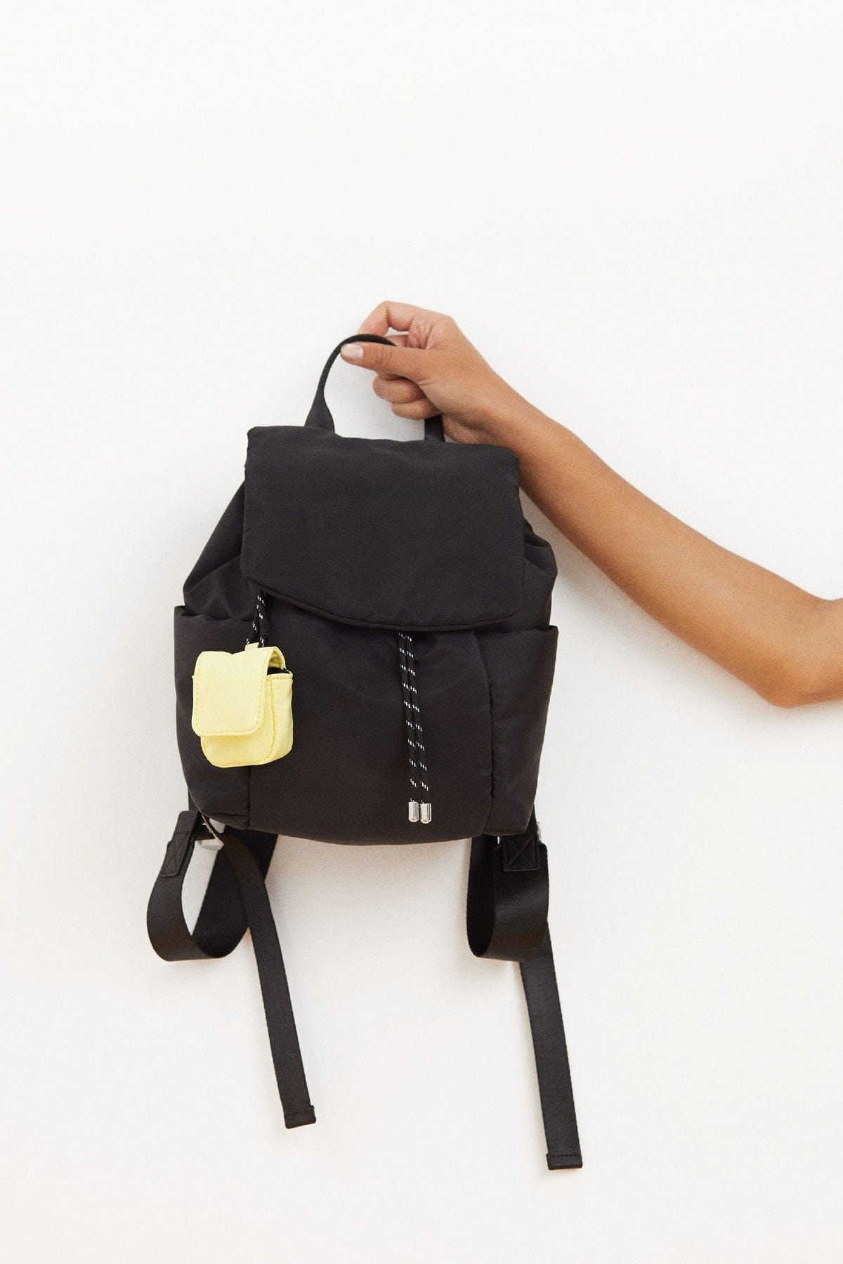 بارفوا شنطة ظهر نسائية بجيب أمامي كبير بشنطة جانبية صغيرة