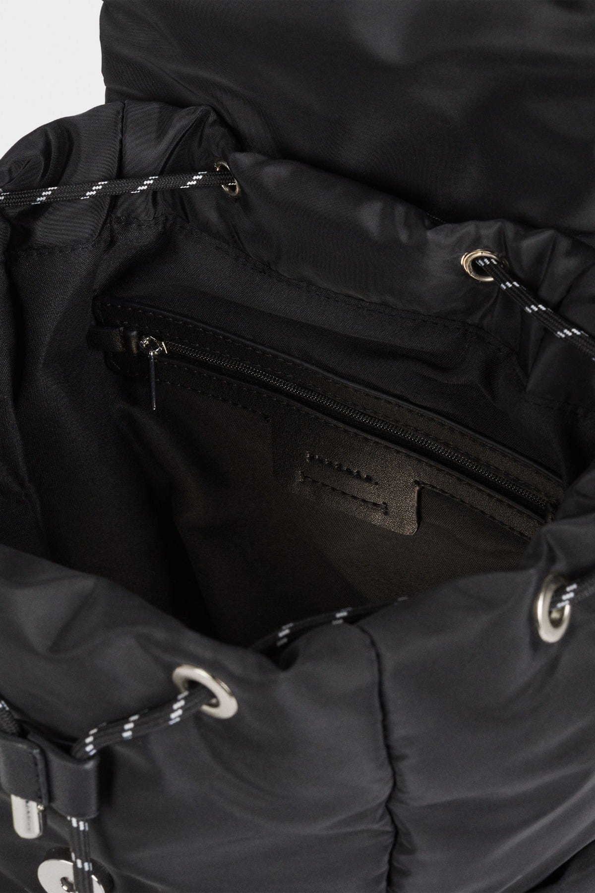 بارفوا شنطة ظهر نسائية بجيب أمامي كبير بشنطة جانبية صغيرة