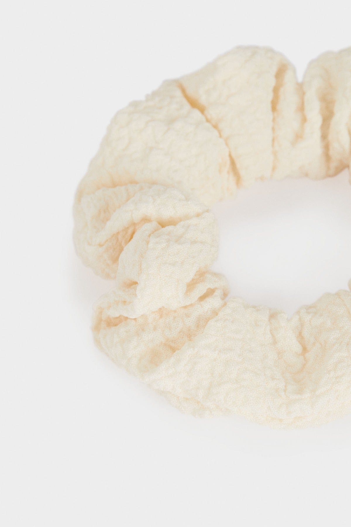 بارفوا سكرانشي عادي سادة نسائي أوف وايت