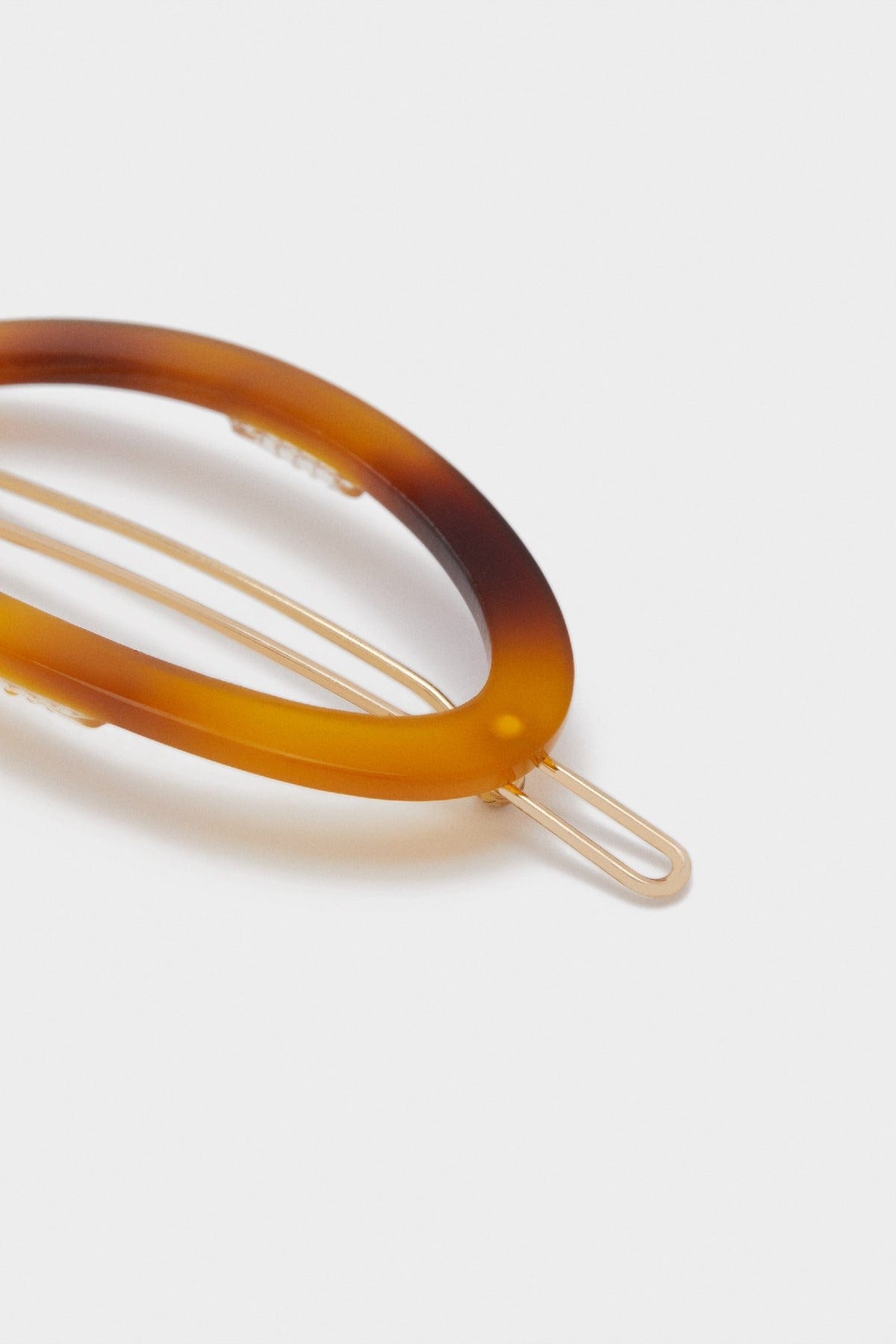 بارفوا بنسة شعر بيضاوية منقوشة نسائي بني