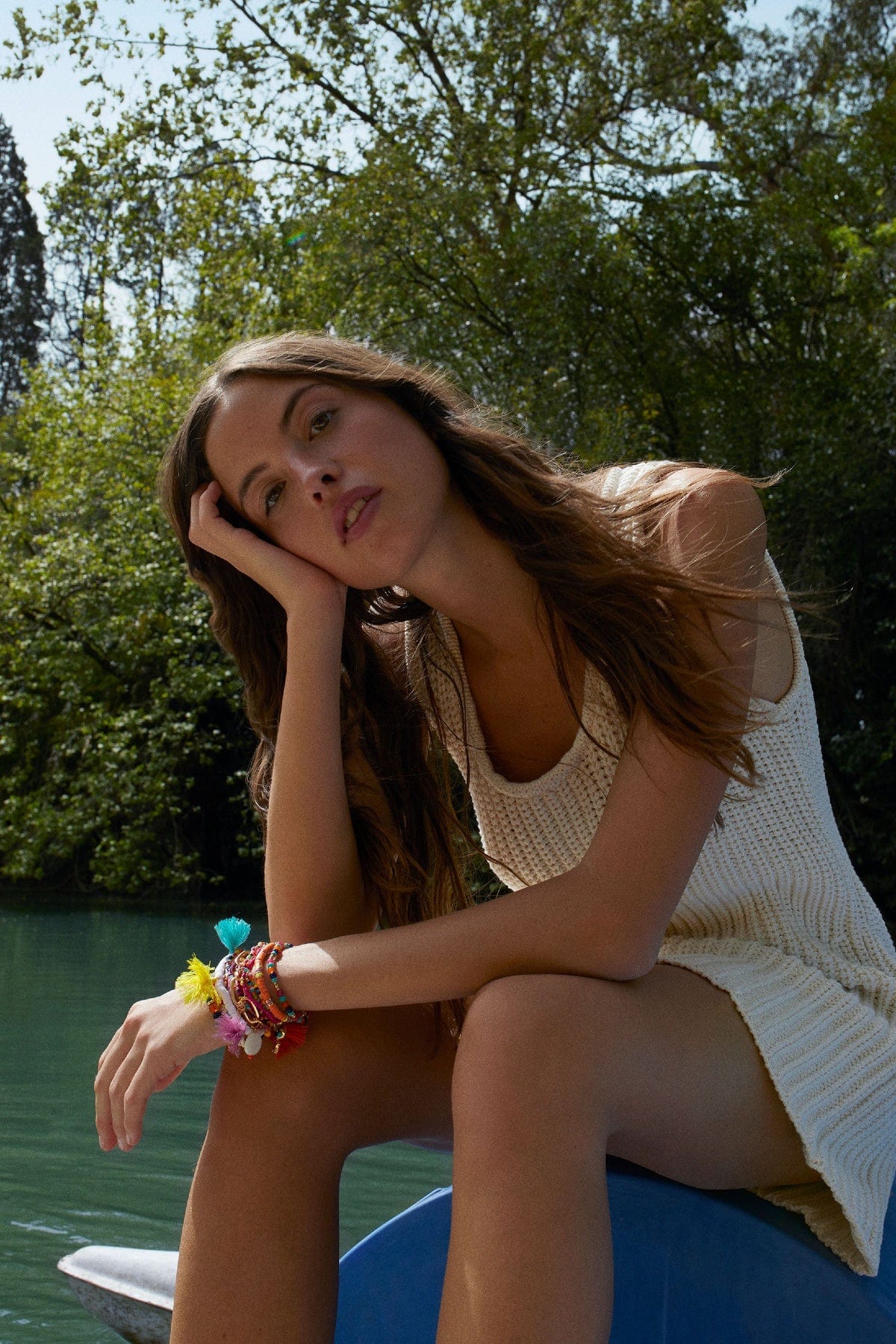 بارفوا فستان صوف قصير محبوك مخرمة بيج فاتح