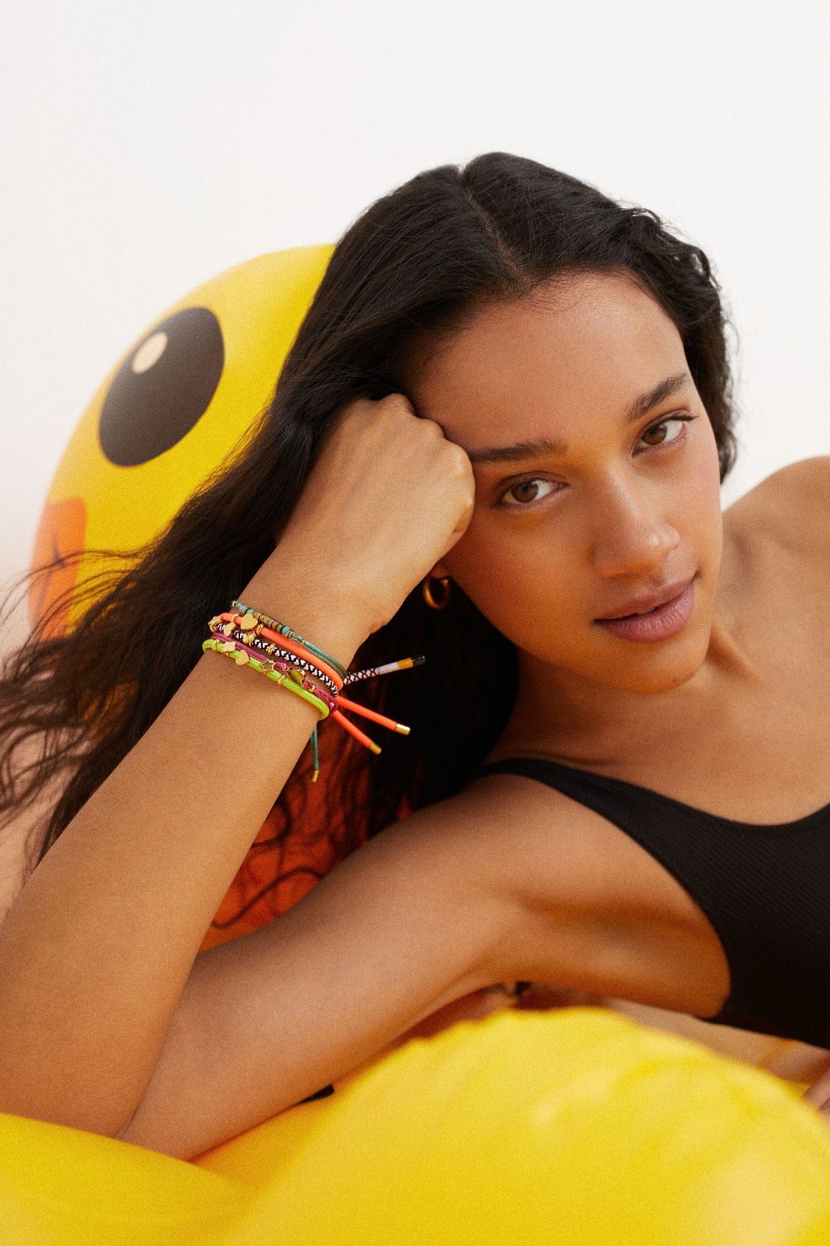 بارفوا اسوارة قماش منقوشة مزينة بتوك ستانلس ستيل نسائي وردي داكن