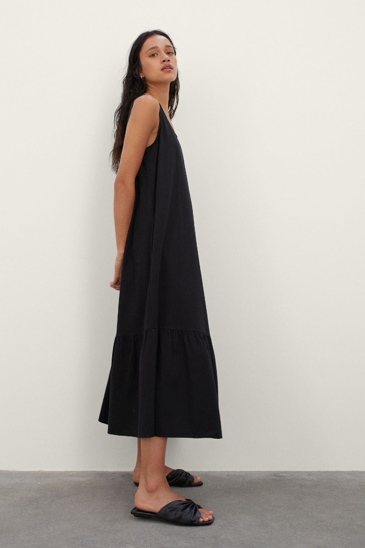 بارفوا فستان نسائي طويل كت سادة