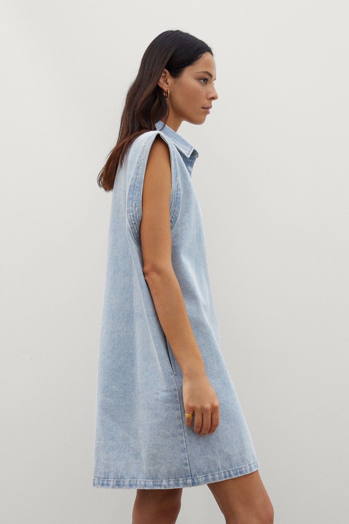 بارفوا فستان دنيم بجيب على الصدر أزرق