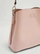 بارفوا حقيبة جلد كبيرة سادة بحزام جلدي