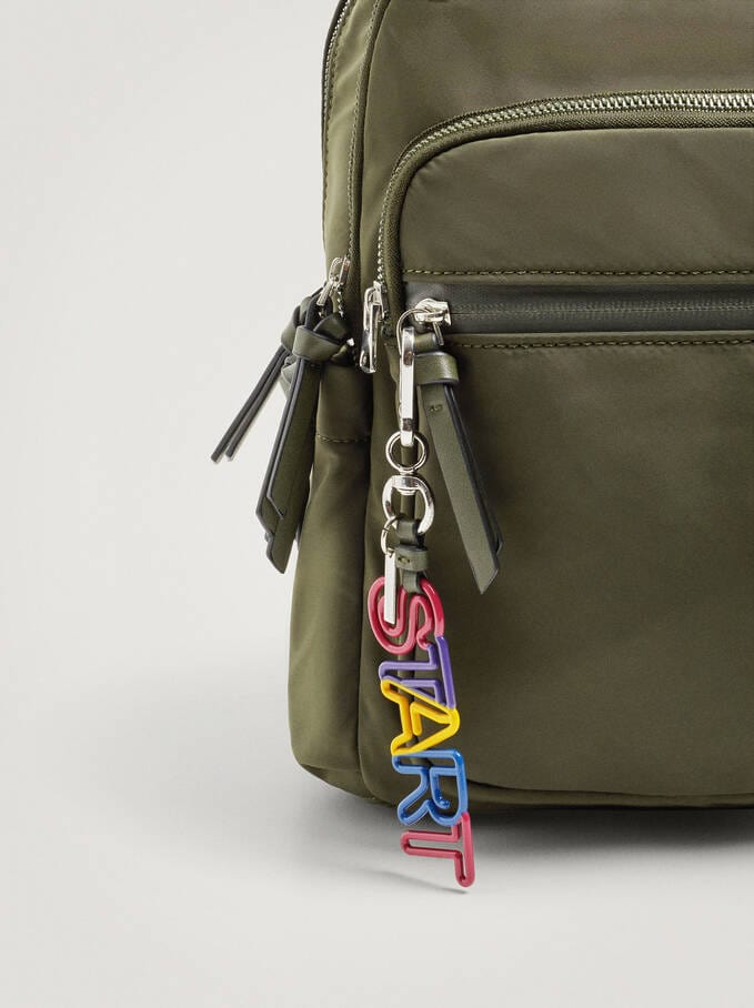 بارفوا شنطة ظهر نايلون سادة بسحاب خارجي