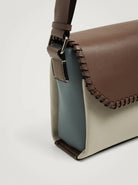 بارفوا حقيبة كروس جلد ملونة بكباس