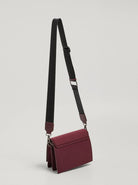 بارفوا حقيبة كروس نايلون سادة بحامل يد