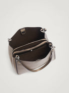 بارفوا شنطة كتف نسائية سادة جلد