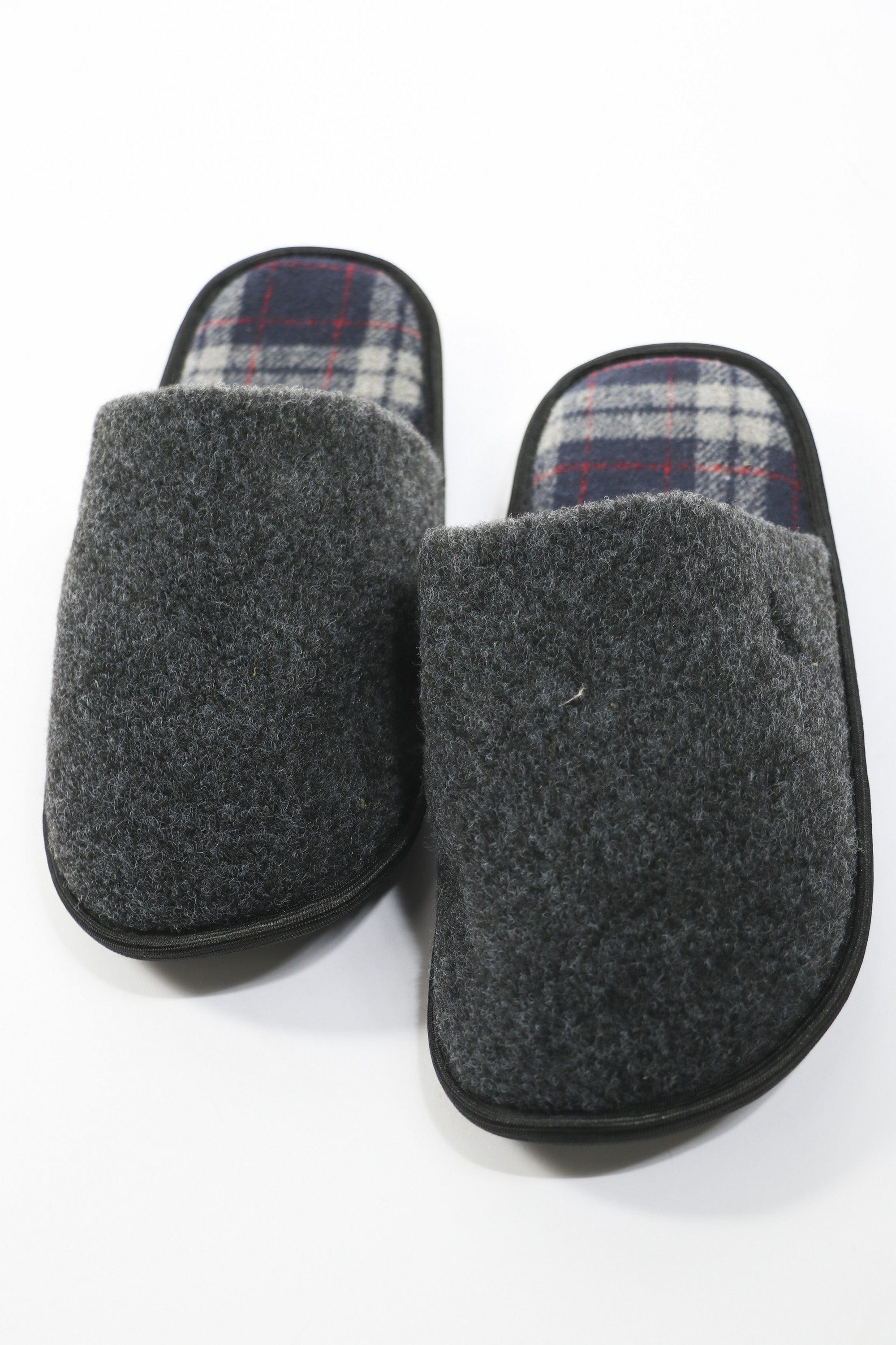 داليدرس شبشب رجالي صوف سادة