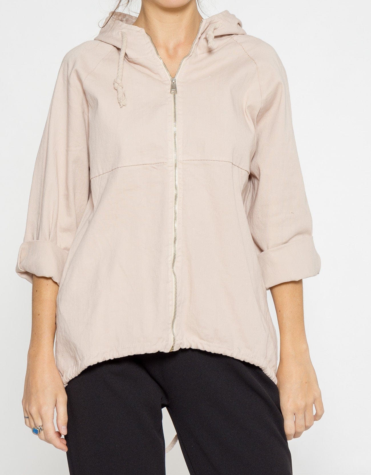 شانا جاكيت طويل من الخلف بهودي