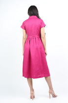 داليدرس فستان ميدي بنمط قميص سادة مخصر كم قصير