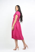 داليدرس فستان ميدي بنمط قميص سادة مخصر كم قصير