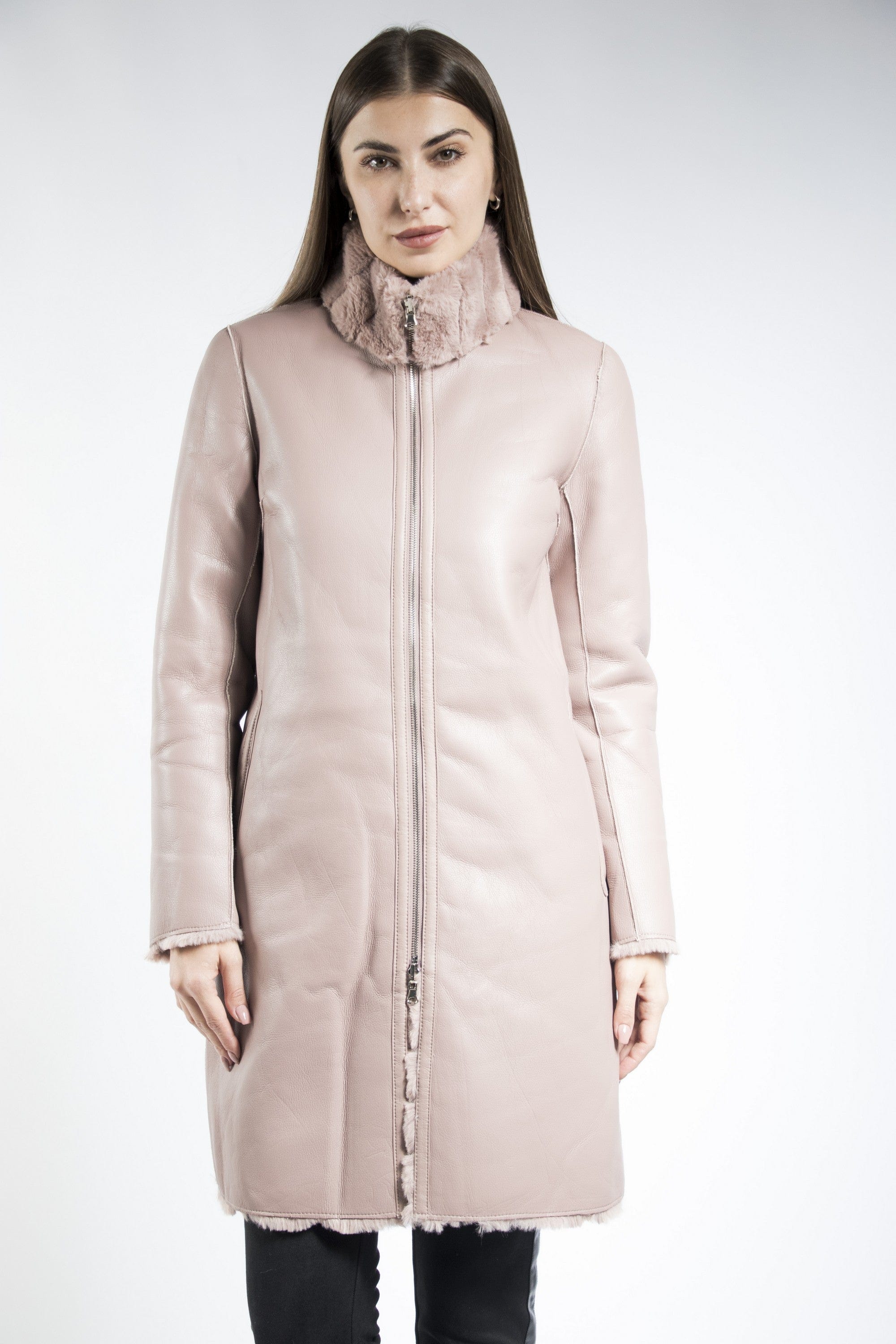 داليدرس جاكيت طويل جلد مزين بالفرو كم طويل