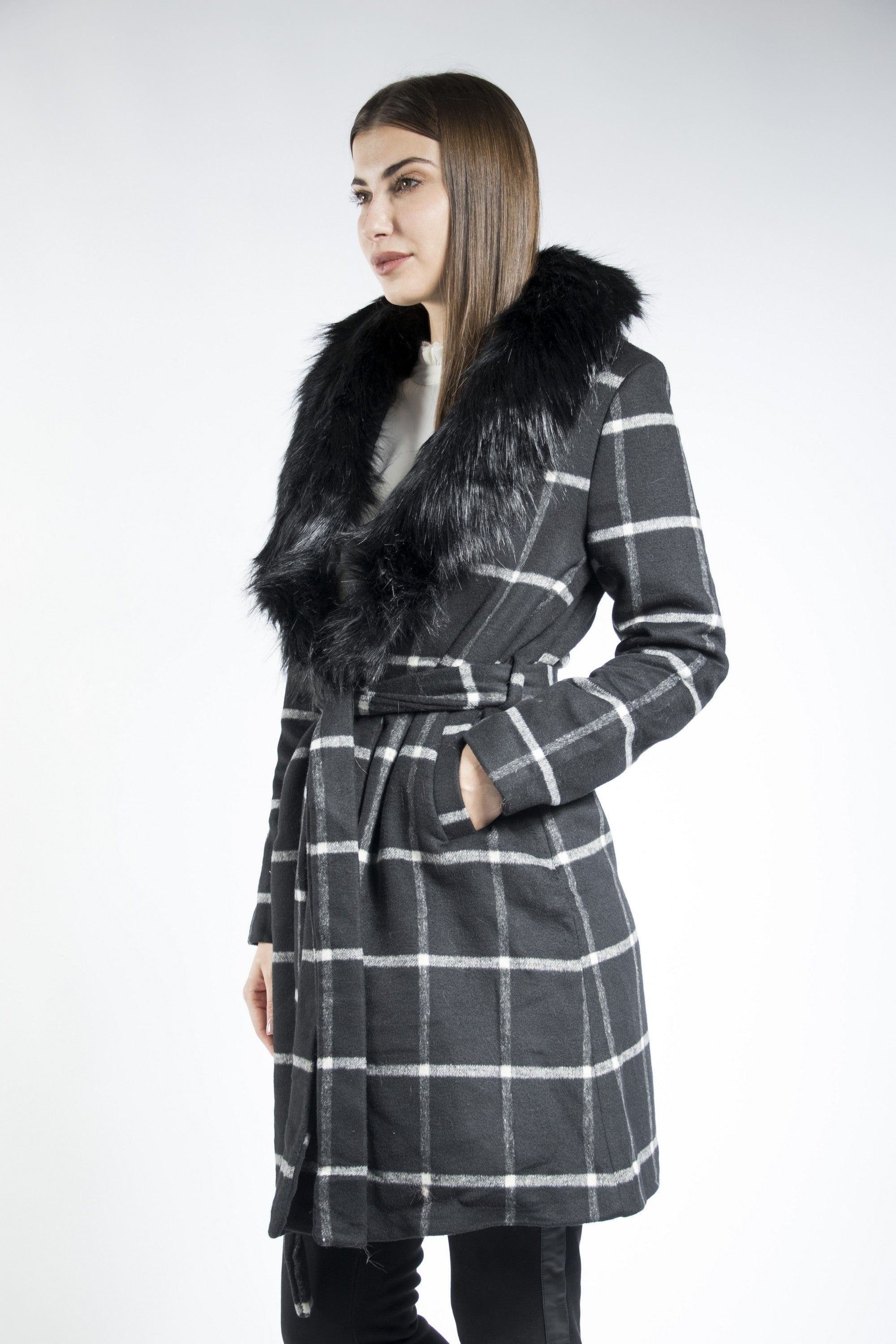 داليدرس جاكيت طويل مربعات مزين بالفرو كم طويل أسود